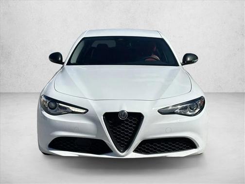 2021 Alfa Romeo Giulia Base