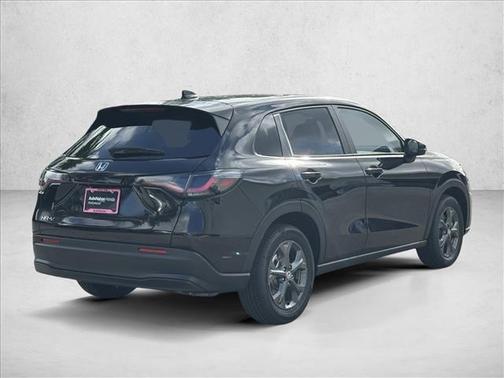 Crystal Black Pearl 2027 Honda HR-V LX