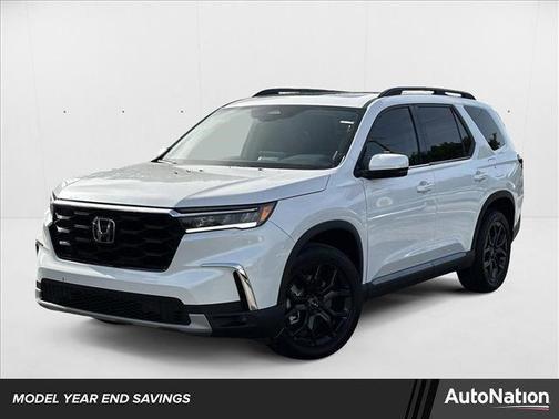 2025 Honda Pilot Touring 8-Passenger
