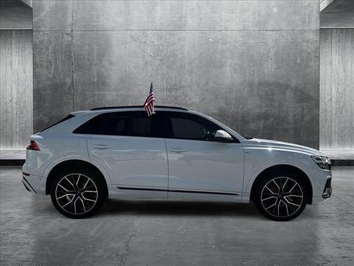 2020 Audi Q8 55 Premium Plus