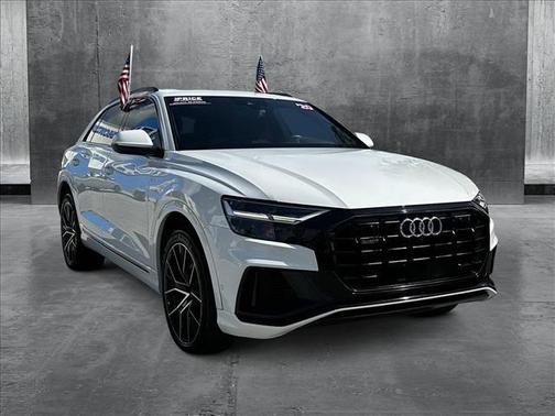 2020 Audi Q8 55 Premium Plus