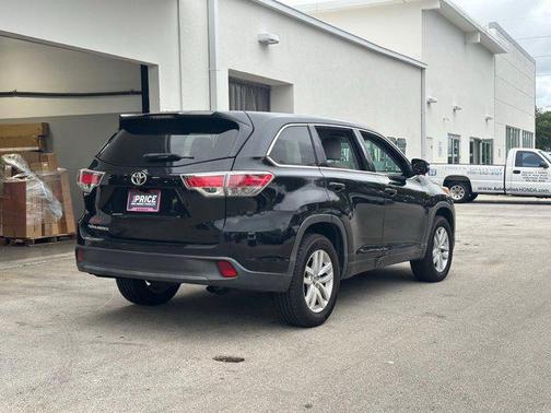 2016 Toyota Highlander LE