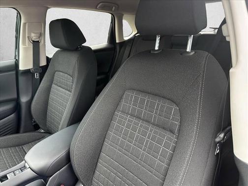 Modern Steel Metallic 2026 Honda HR-V LX