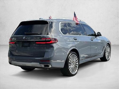 Sparkling Copper Metallic 2025 BMW X7 xDrive40i