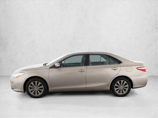 Creme Brulee Mica 2015 Toyota Camry XLE