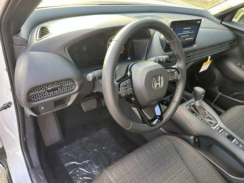 Platinum White Pearl 2026 Honda HR-V AWD Sport