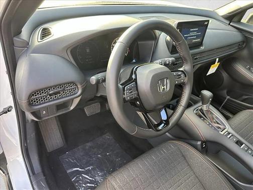 Platinum White Pearl 2026 Honda HR-V AWD Sport