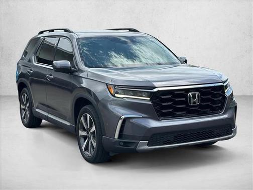Modern Steel Metallic 2024 Honda Pilot Touring 8-Passenger