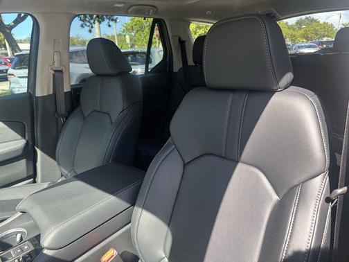 2025 Honda Pilot Touring 8-Passenger