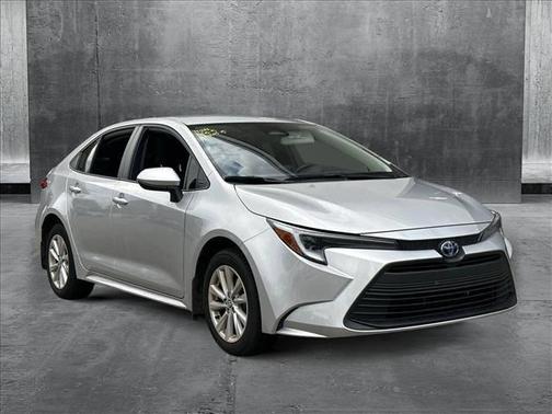 2024 Toyota Corolla Hybrid SE