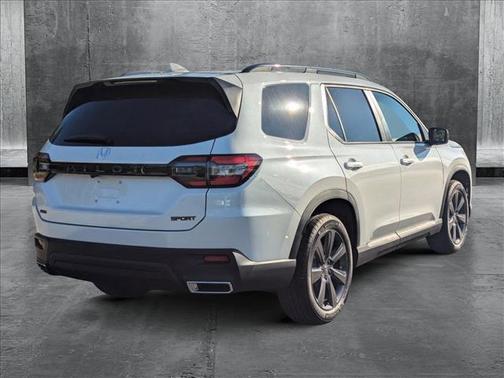 2025 Honda Pilot Sport