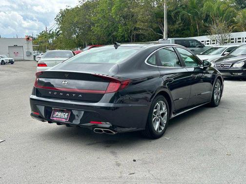 2023 Hyundai SONATA SEL