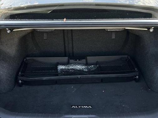 2021 Nissan Altima SR FWD