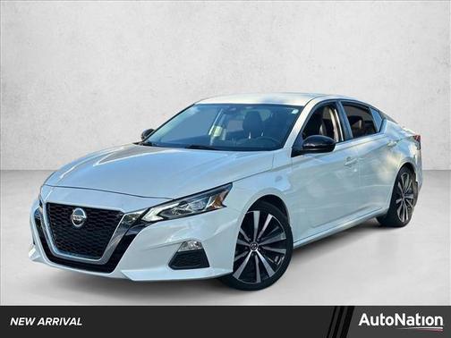 2021 Nissan Altima SR FWD