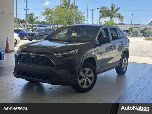 2023 Toyota RAV4 LE