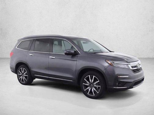Modern Steel Metallic 2022 Honda Pilot Touring 8-Passenger