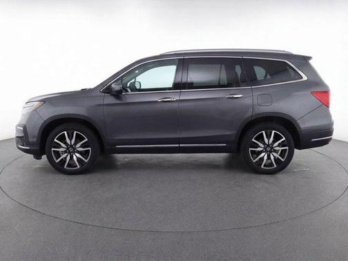 2022 Honda Pilot Touring 8-Passenger