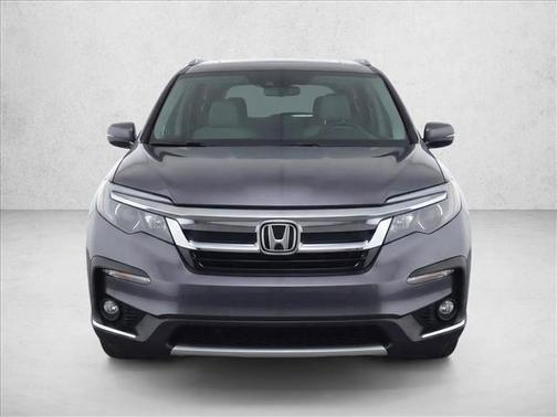 Modern Steel Metallic 2022 Honda Pilot Touring 8-Passenger