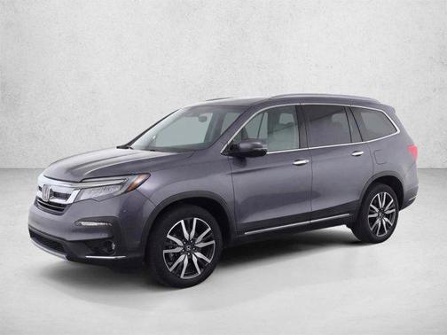 Modern Steel Metallic 2022 Honda Pilot Touring 8-Passenger