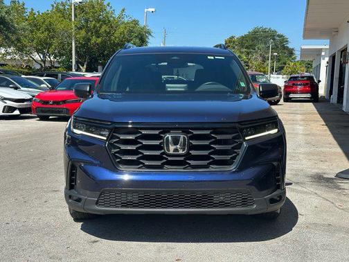 Obsidian Blue Pearl 2024 Honda Pilot Sport