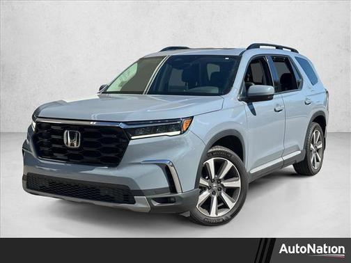 2023 Honda Pilot Touring 8-Passenger