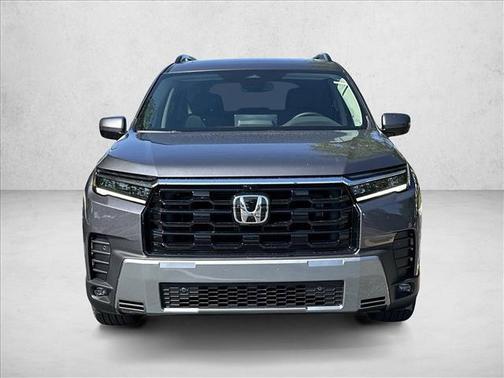 Modern Steel Metallic 2026 Honda Pilot Touring 8-Passenger