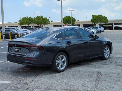 2025 Honda Accord LX 1.5T