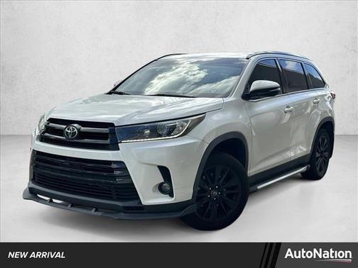 2019 Toyota Highlander SE