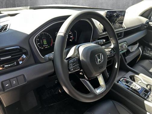 2025 Honda Pilot Touring 8-Passenger