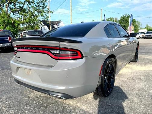 2017 Dodge Charger SE