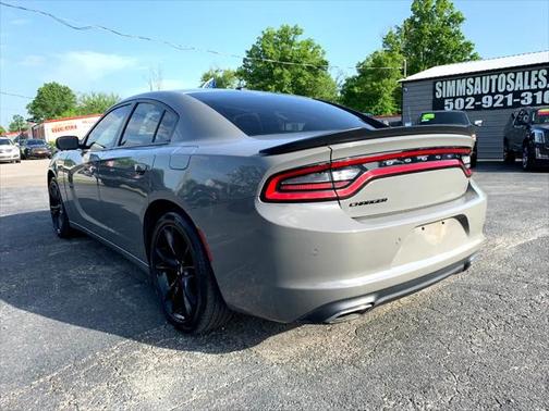 2017 Dodge Charger SE