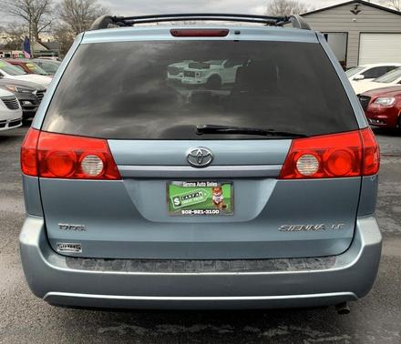 2009 Toyota Sienna CE