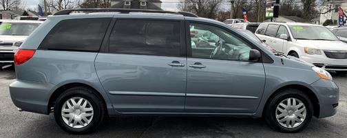 2009 Toyota Sienna CE