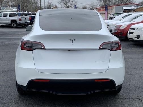 2023 Tesla Model Y Long Range AWD