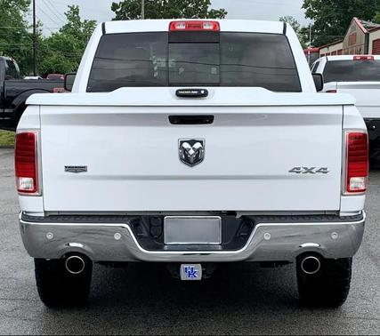 Bright White Clearcoat 2015 RAM 1500 Laramie