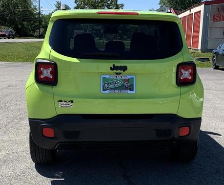 Hypergreen Clearcoat 2017 Jeep Renegade Latitude