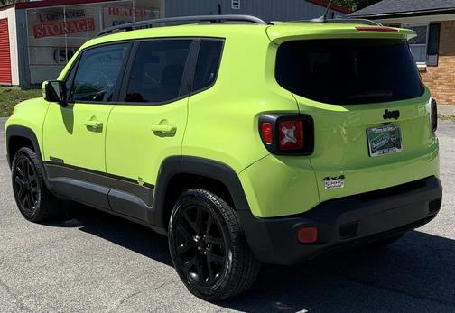Hypergreen Clearcoat 2017 Jeep Renegade Latitude