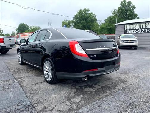2016 Lincoln MKS Base