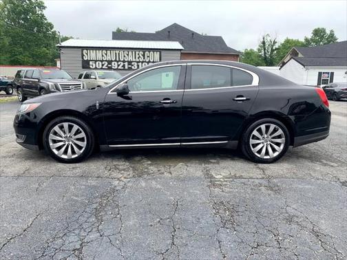 2016 Lincoln MKS Base