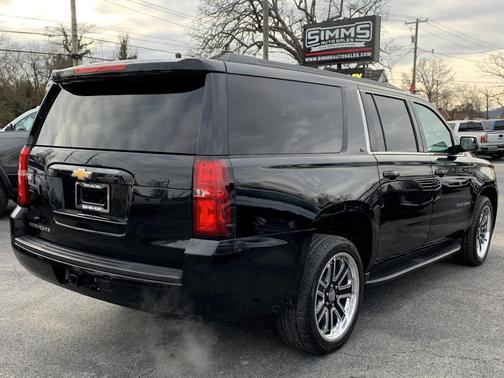 2017 Chevrolet Suburban LT