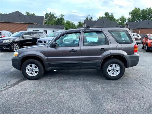 2005 Ford Escape XLS