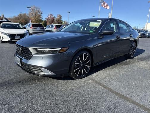 2025 Honda Accord Hybrid 