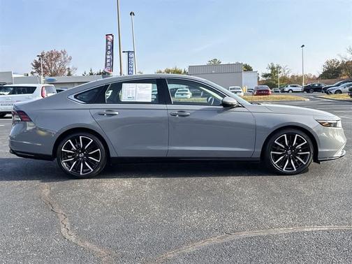 2024 Honda Accord Hybrid 