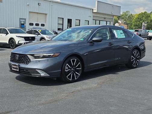 2025 Honda Accord Hybrid 