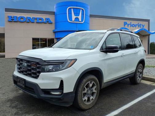 Platinum White Pearl 2023 Honda Passport