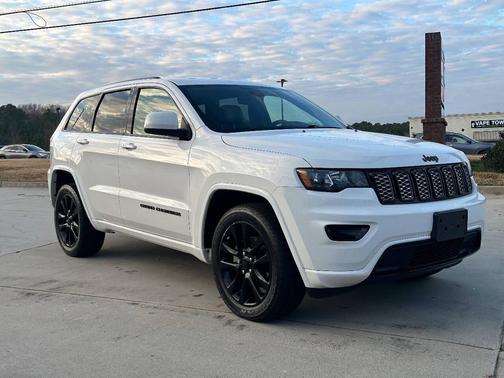 2018 Jeep Grand Cherokee Altitude
