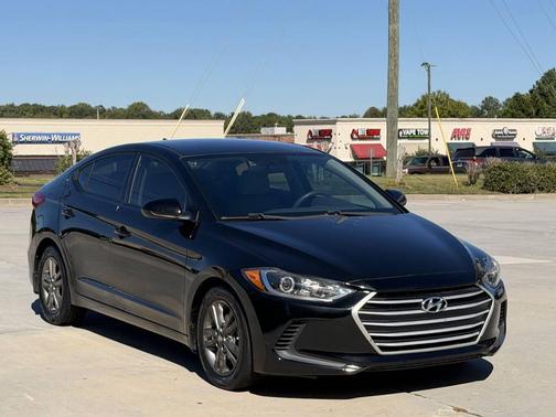 Phantom Black 2018 Hyundai ELANTRA SEL