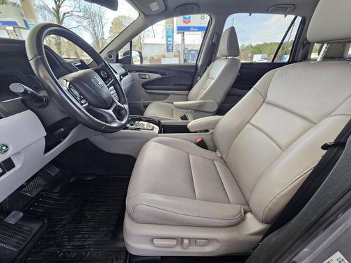 2021 Honda Pilot Touring 8-Passenger