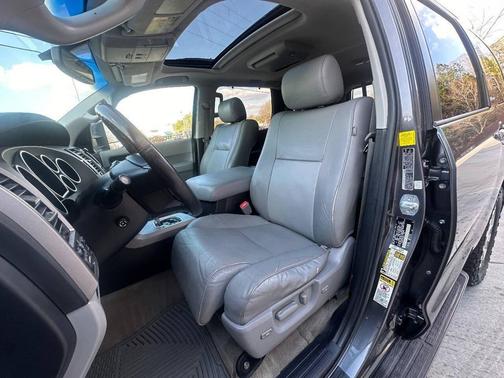 2011 Toyota Sequoia Platinum