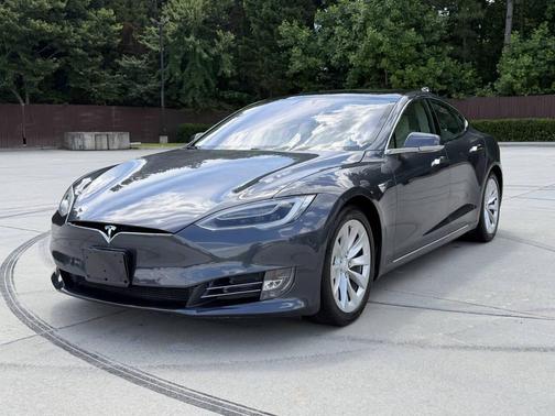 Silver 2018 Tesla Model S 75D